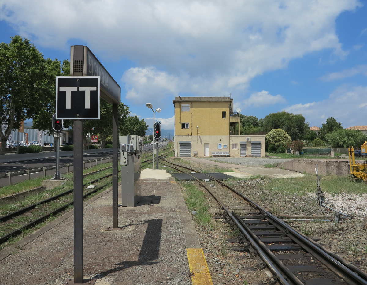 EL700.jpg