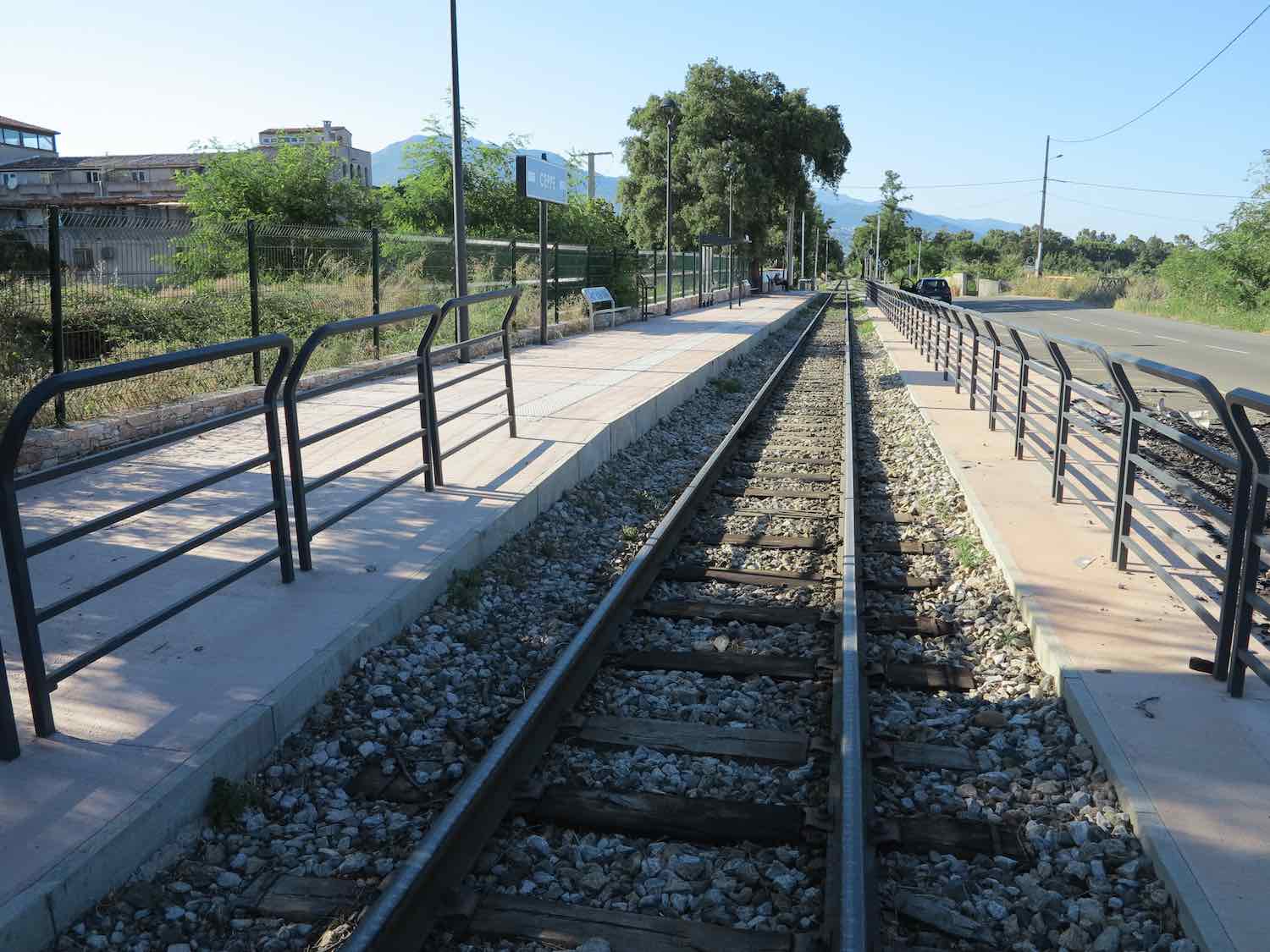 EL1053.jpg